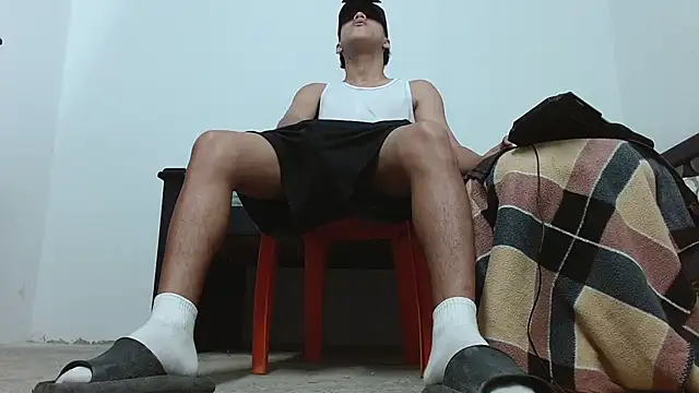 Macho Dom online show from April 2026 10:31:01 AM