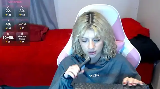 HiScarlett online show from March 2025 05:43:02 AM