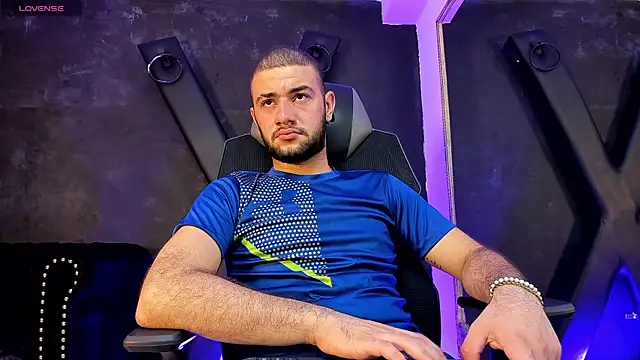 MaximusDick1  online show from September 2025 03:54:01 AM