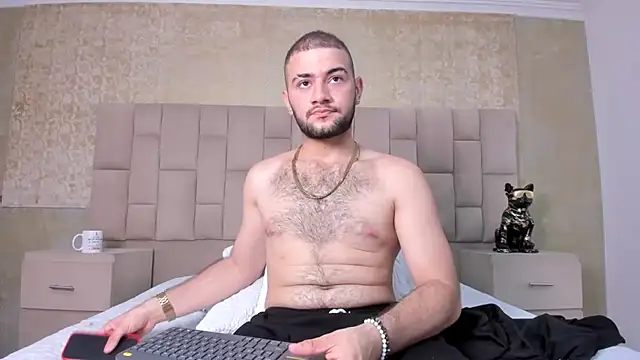 MaximusDick1  online show from October 2025 03:39:02 AM