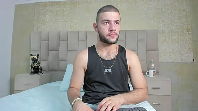 MaximusDick1  online show from October 2025 04:25:02 AM