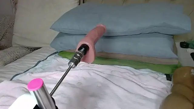 QUEENSHEBAxx01 online show from March 2026 01:35:02 AM