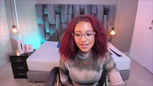 Lorena Vieira  online show from January 2025 07:40:01 PM