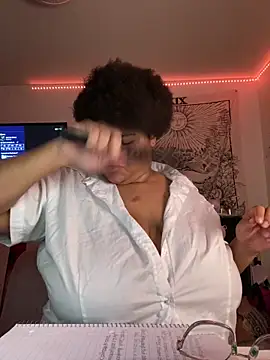 Snapshot of Ectorius chatting on October 2025 11:52:02 PM Ectorius online show from October 2025 11:52:02 PM