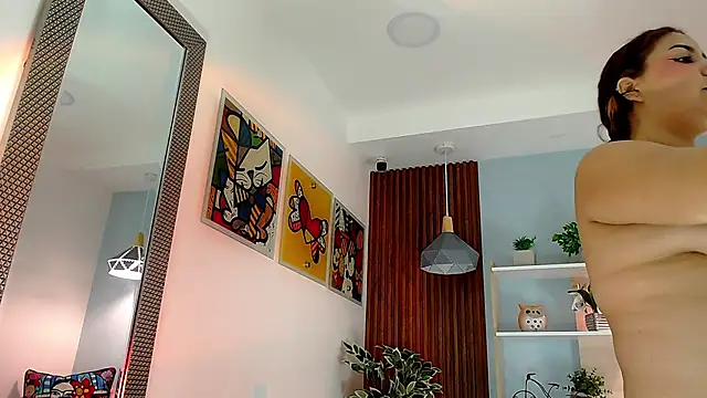 Dalila Sky online show from March 2025 06:01:01 PM