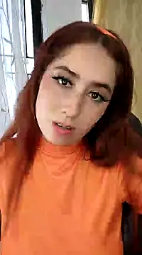 Snapshot of HannaSmiith chatting on February 2025 05:58:01 PM HannaSmiith online show from February 2025 05:58:01 PM