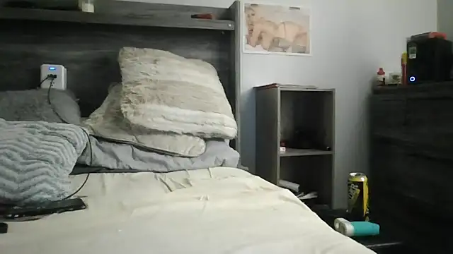 Snapshot of Edward_LongCock chatting on December 2024 04:13:02 AM Edward LongCock online show from December 2024 04:13:02 AM