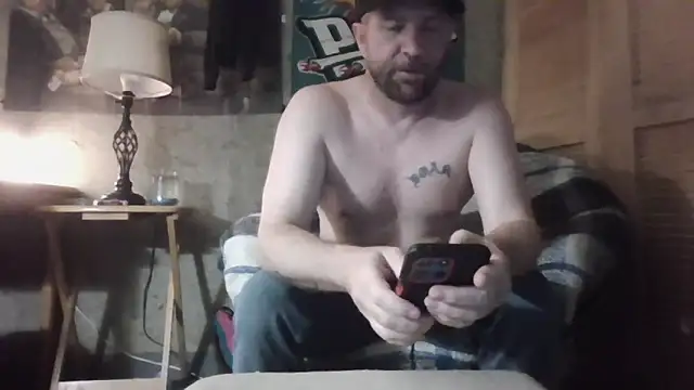 Snapshot of Edward_LongCock chatting on June 2026 08:33:02 PM Edward LongCock online show from June 2026 08:33:02 PM