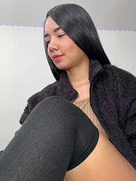 Snapshot of _Luana chatting on January 2025 09:13:02 AM Luana online show from January 2025 09:13:02 AM