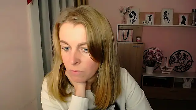 Hot Milady online show from December 2024 07:52:02 AM