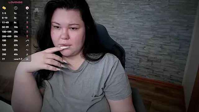 Snapshot of NicaMeow chatting on March 2025 01:03:02 PM NicaMeow online show from March 2025 01:03:02 PM