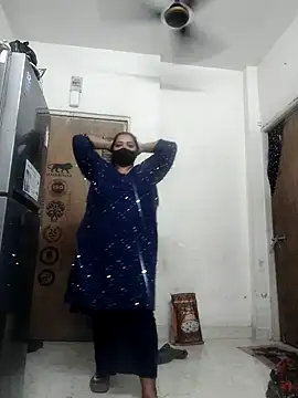 zeepe19 online show from November 2025 06:03:02 PM