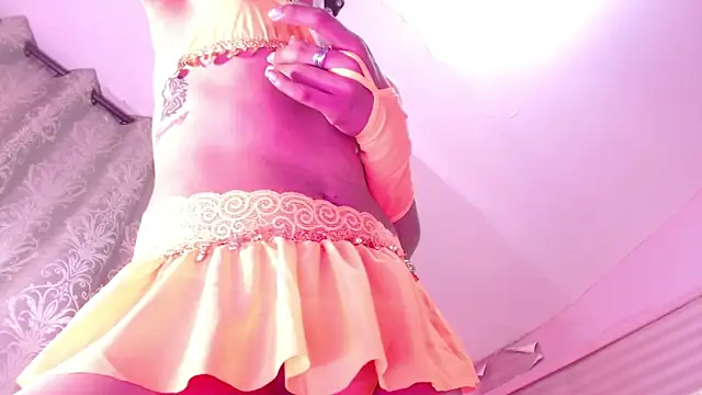 giselle ocampo online show from February 2025 04:47:01 PM