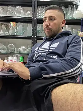 JuanZapata33 online show from December 2024 05:55:01 PM