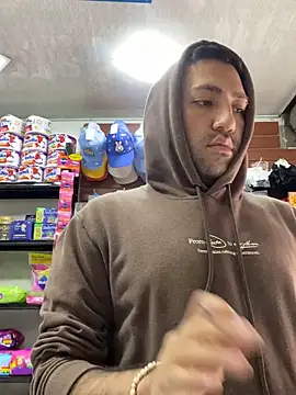 JuanZapata33 online show from September 2025 03:55:02 PM