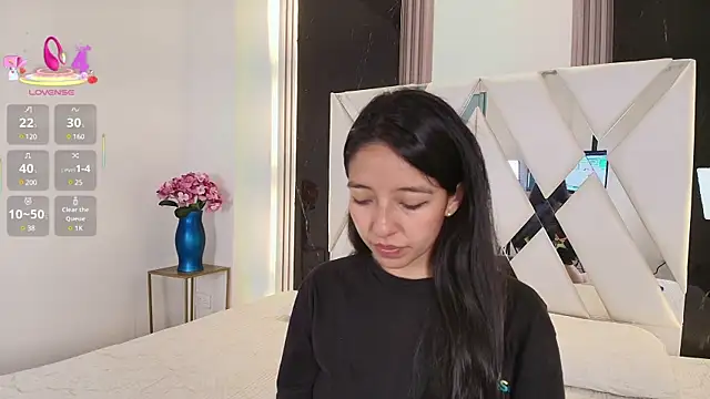 Snapshot of Valery_wang chatting on March 2025 12:01:02 PM Valery wang online show from March 2025 12:01:02 PM