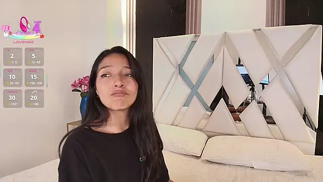 Snapshot of Valery_wang chatting on March 2025 03:05:01 PM Valery wang online show from March 2025 03:05:01 PM