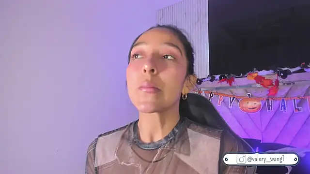 Snapshot of Valery_wang chatting on October 2025 11:50:01 AM Valery wang online show from October 2025 11:50:01 AM