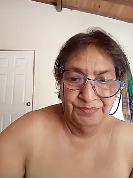 florecita69 online show from October 2025 02:31:01 PM