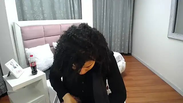 Mayaa ross online show from December 2024 03:18:02 AM