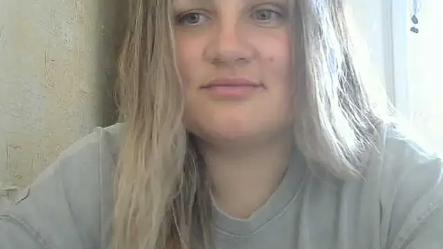 Snapshot of Honeydew-Waves chatting on June 2026 10:15:01 AM Honeydew-Waves online show from June 2026 10:15:01 AM