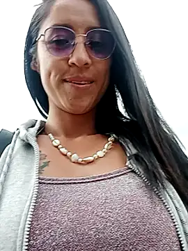 Snapshot of VALERY-03_ chatting on December 2024 09:08:01 PM VALERY-03 online show from December 2024 09:08:01 PM