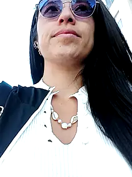 Snapshot of VALERY-03_ chatting on January 2025 12:38:02 PM VALERY-03 online show from January 2025 12:38:02 PM