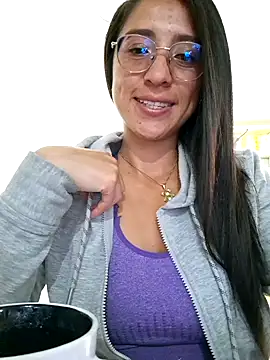 Snapshot of VALERY-03_ chatting on January 2025 12:29:01 PM VALERY-03 online show from January 2025 12:29:01 PM