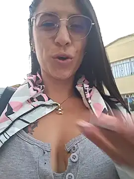 Snapshot of VALERY-03_ chatting on January 2025 12:20:02 PM VALERY-03 online show from January 2025 12:20:02 PM