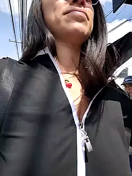 Snapshot of VALERY-03_ chatting on February 2025 03:26:01 PM VALERY-03 online show from February 2025 03:26:01 PM