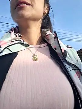 Snapshot of VALERY-03_ chatting on February 2025 12:25:02 PM VALERY-03 online show from February 2025 12:25:02 PM