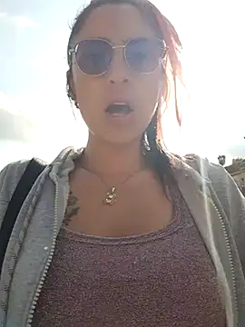 Snapshot of VALERY-03_ chatting on February 2025 09:12:01 PM VALERY-03 online show from February 2025 09:12:01 PM