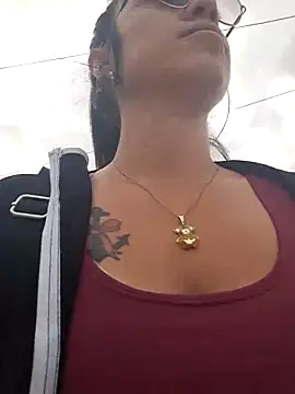 Snapshot of VALERY-03_ chatting on March 2025 09:12:02 PM VALERY-03 online show from March 2025 09:12:02 PM