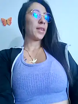 Snapshot of VALERY-03_ chatting on September 2025 12:05:02 PM VALERY-03 online show from September 2025 12:05:02 PM