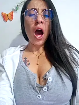 Snapshot of VALERY-03_ chatting on September 2025 12:10:02 PM VALERY-03 online show from September 2025 12:10:02 PM