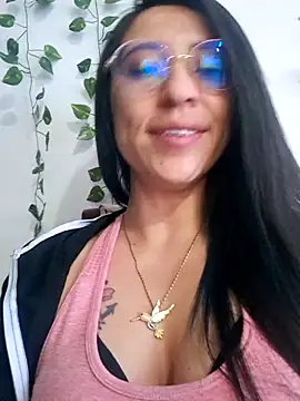 Snapshot of VALERY-03_ chatting on October 2025 12:19:02 PM VALERY-03 online show from October 2025 12:19:02 PM