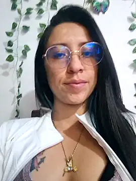 Snapshot of VALERY-03_ chatting on October 2025 11:12:02 AM VALERY-03 online show from October 2025 11:12:02 AM