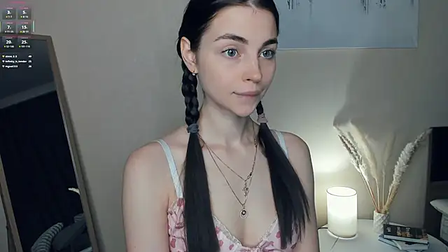 MaryJacksoon online show from November 2025 07:51:02 AM