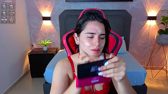 Snapshot of angelica_dymond chatting on September 2025 12:05:02 PM angelica dymond online show from September 2025 12:05:02 PM