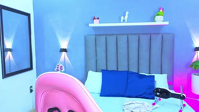 Snapshot of angelica_dymond chatting on October 2025 12:13:02 PM angelica dymond online show from October 2025 12:13:02 PM