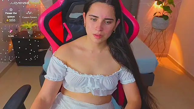 Snapshot of angelica_dymond chatting on December 2025 07:42:01 PM angelica dymond online show from December 2025 07:42:01 PM