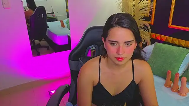 Snapshot of angelica_dymond chatting on February 2026 07:56:02 PM angelica dymond online show from February 2026 07:56:02 PM