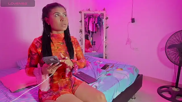 catalina and roger online show from February 2025 08:57:01 PM