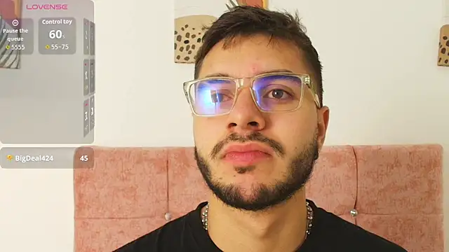 Snapshot of Amadeo_Wild chatting on November 2025 02:56:01 PM Amadeo Wild online show from November 2025 02:56:01 PM