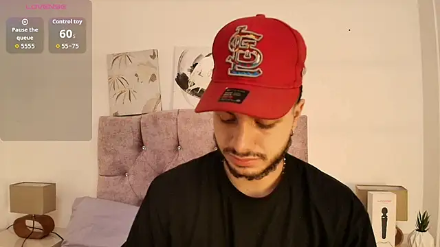 Snapshot of Amadeo_Wild chatting on December 2025 02:57:02 PM Amadeo Wild online show from December 2025 02:57:02 PM