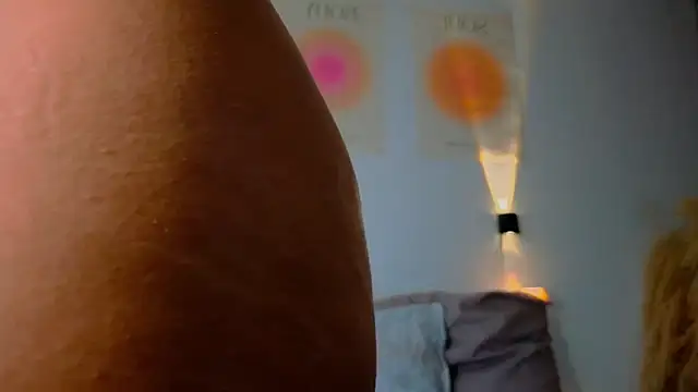 AlessaPears online show from February 2025 11:30:01 AM