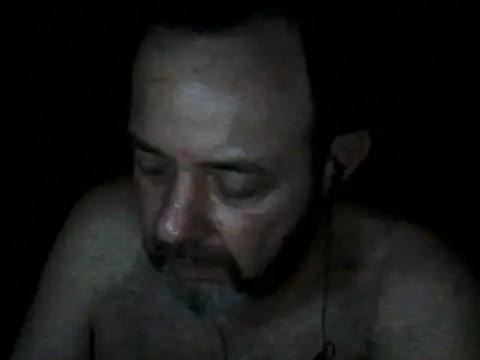 Snapshot of Leocesar37 chatting on September 2025 06:25:02 AM Leocesar37 online show from September 2025 06:25:02 AM