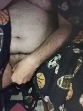 Snapshot of Leocesar37 chatting on October 2025 08:37:02 AM Leocesar37 online show from October 2025 08:37:02 AM