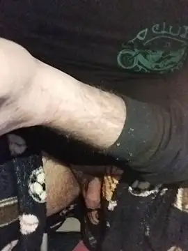 Snapshot of Leocesar37 chatting on October 2025 06:57:01 AM Leocesar37 online show from October 2025 06:57:01 AM