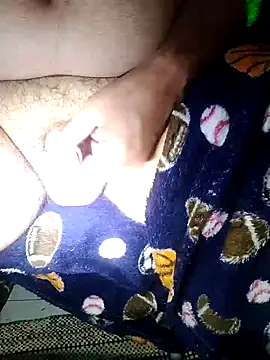 Leocesar37 online show from January 2026 05:00:01 AM